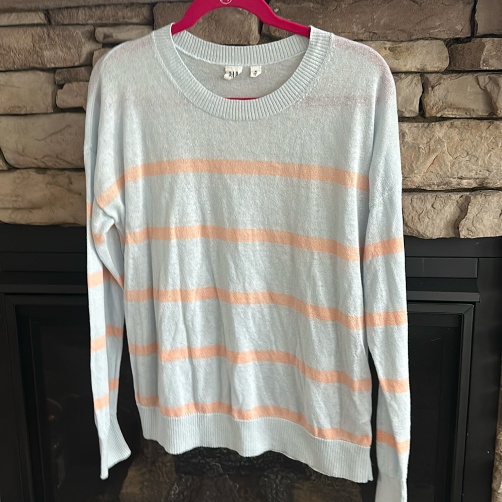 Lightweight stripped Gap Sweater
